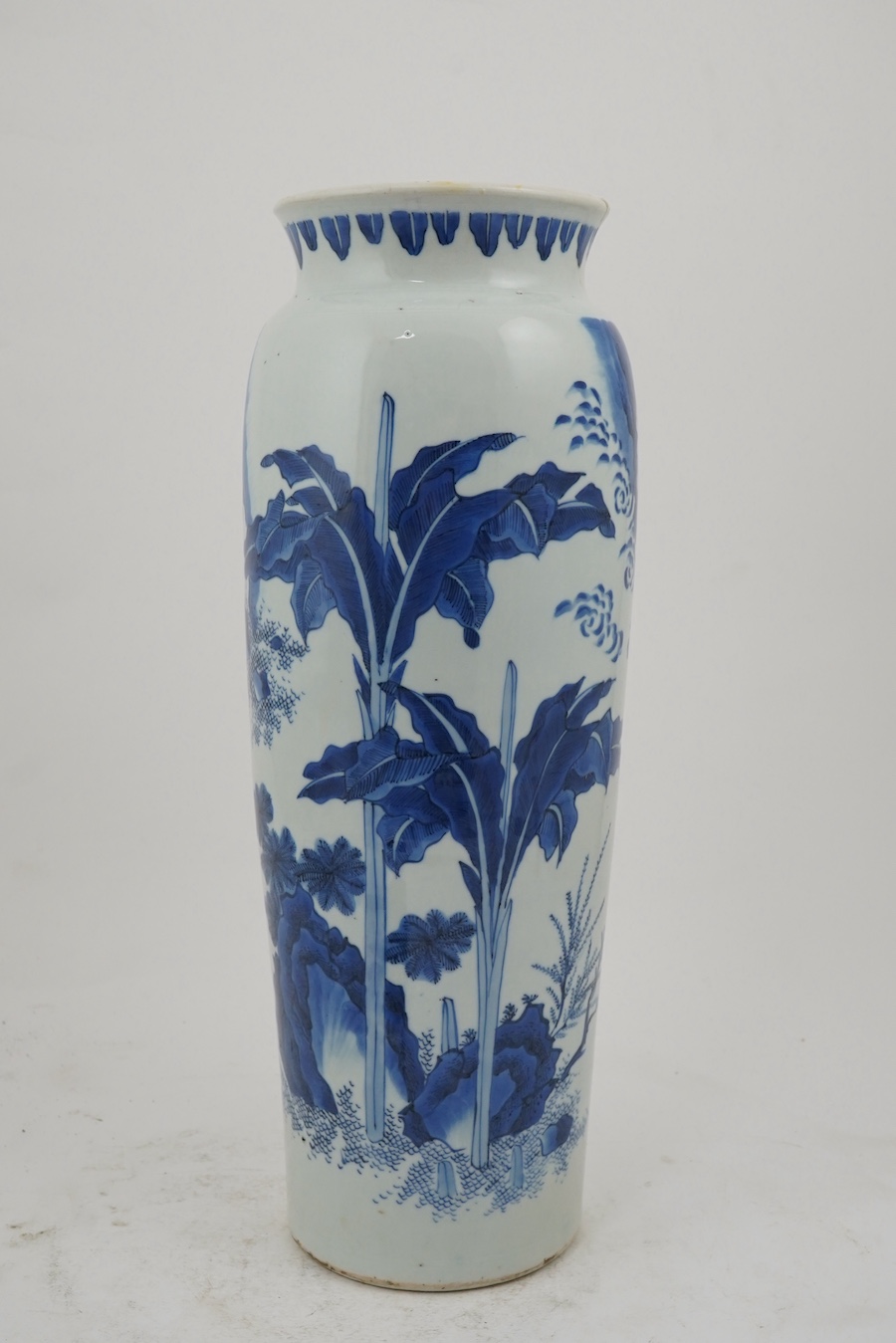 A Chinese Transitional blue and white ‘Ladies’ rolwagen vase, Chongzhen period (1627-1644)